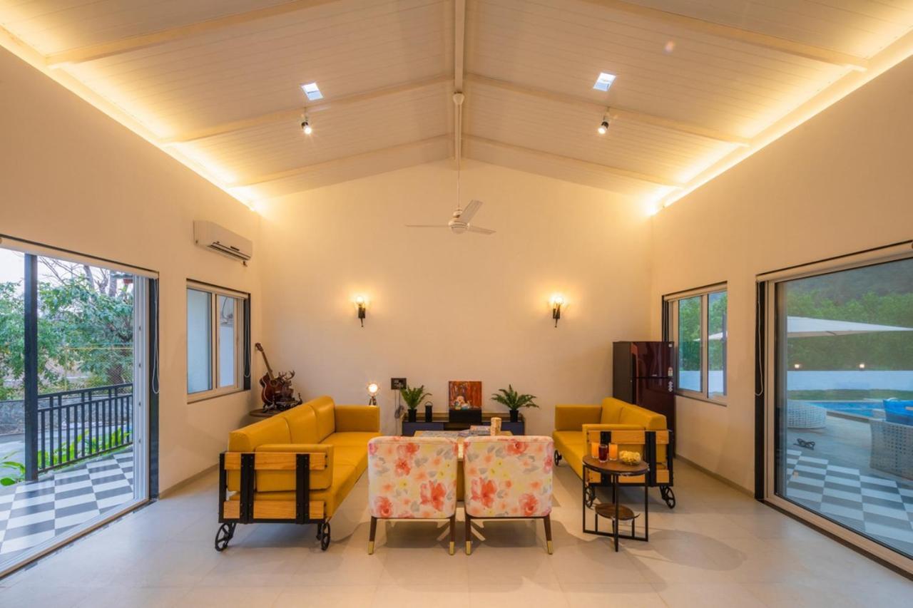Saffronstays Turquoise Maison, 卡尔贾特 外观 照片